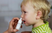 Противовирусные спреи в нос: препараты для детей и взрослых