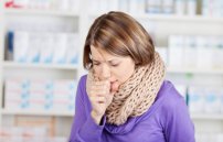 Сильный сухой кашель у взрослого без температуры: причины и лечение