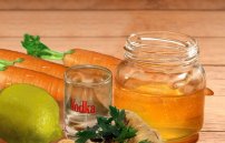 Водка с медом от кашля и простуды: рецепт компресса с лимоном