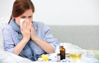 Болит горло и температура 37: чем лечить насморк и кашель